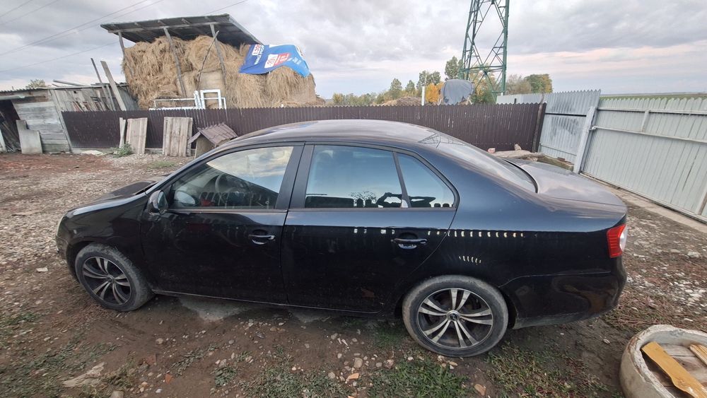 Vând   vw  jetta