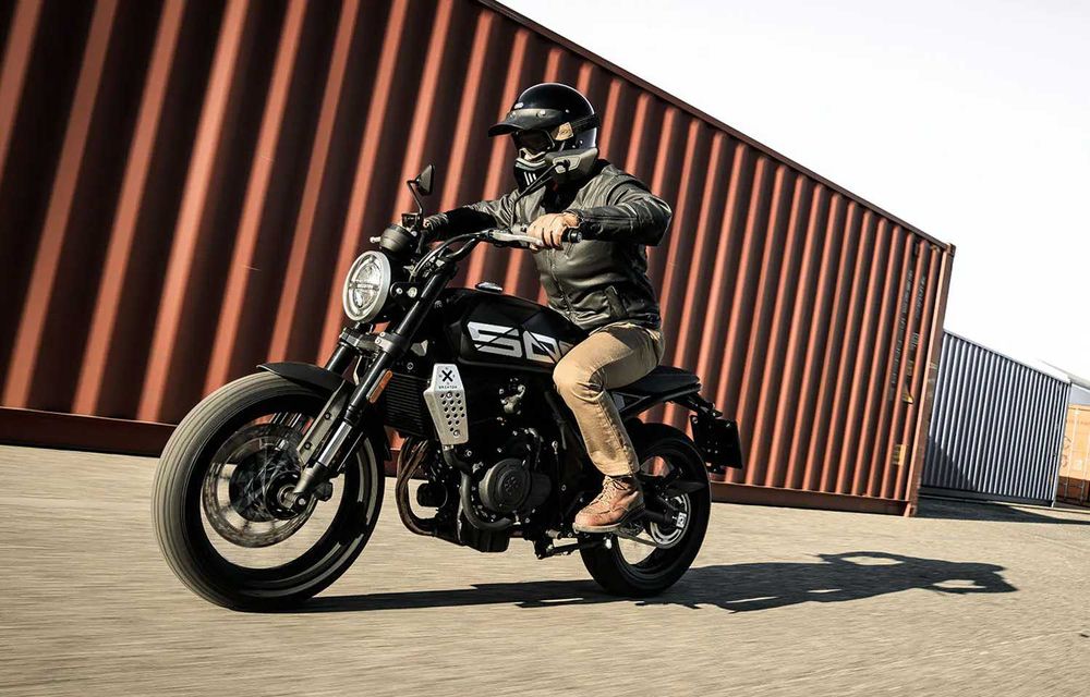 ТОП ОФЕРТА Мотор Мотоцикет Brixton CROSSFIRE 500 X Scarlet Blaze Нов!