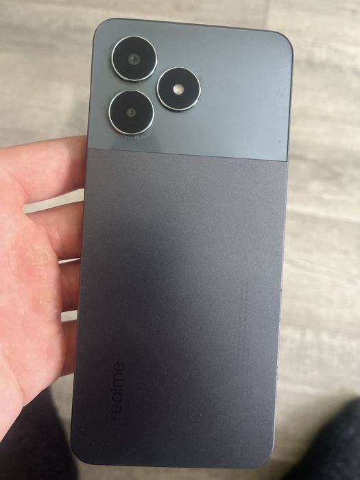 Продам телефон Realme note50