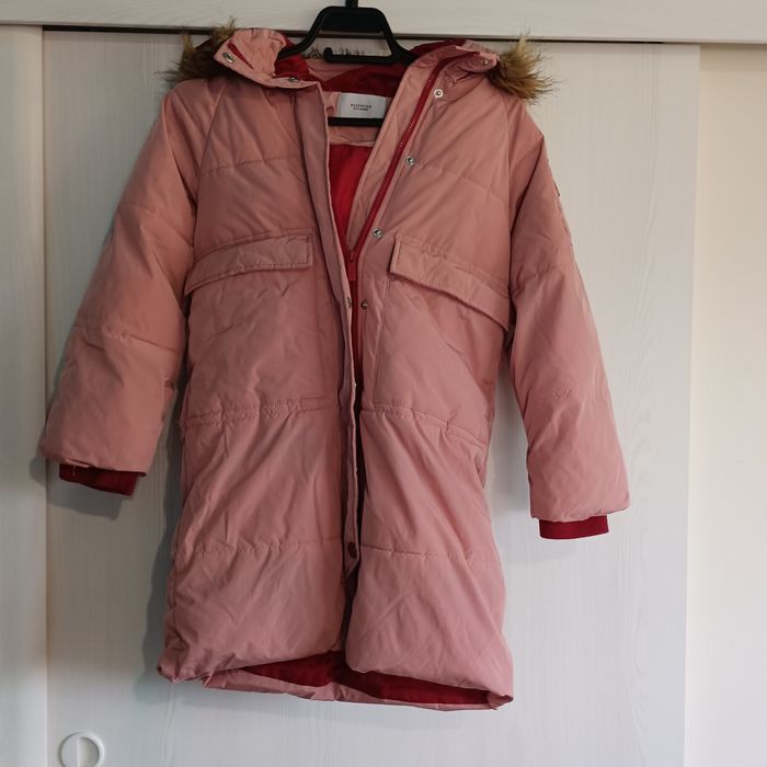 Дрехи за момиче!