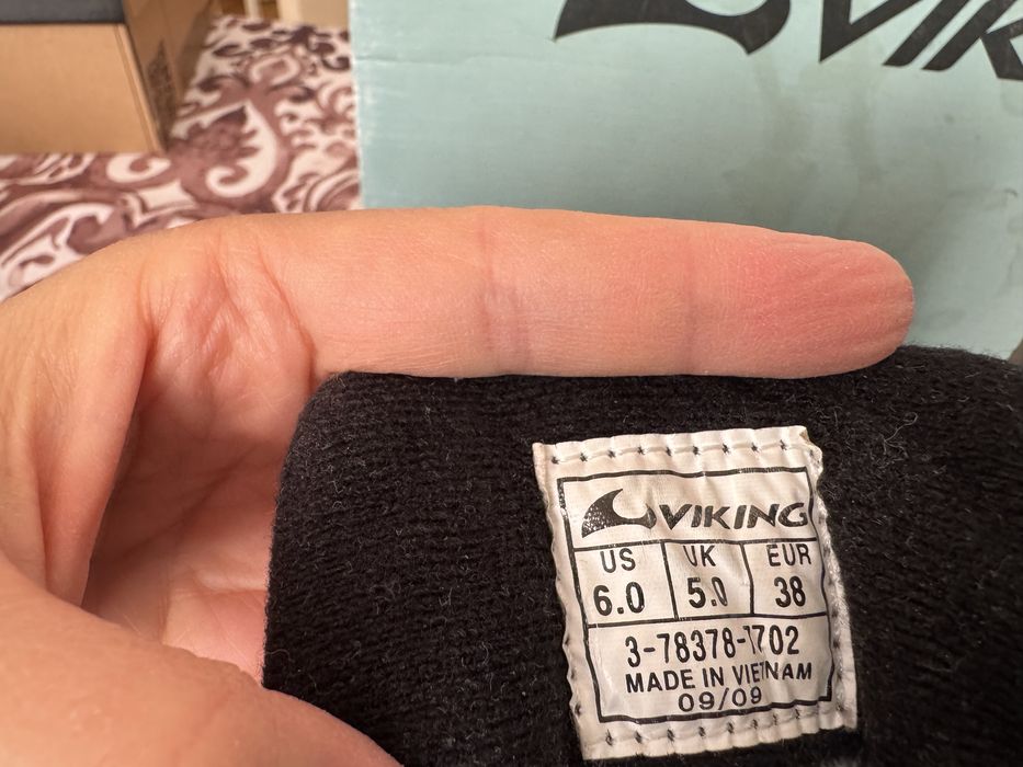 Дамски планински обувки Viking