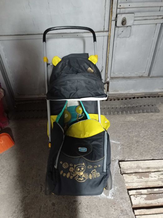 Продам детскую коляску