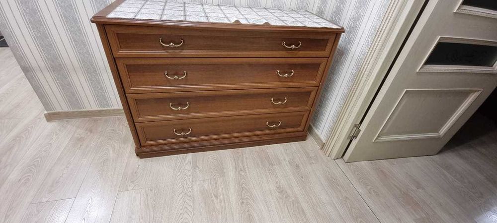 Спальный гарнитур