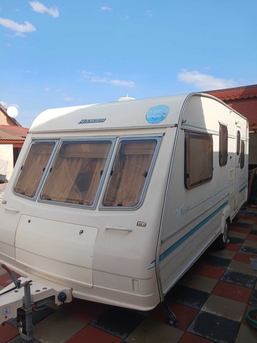 Vind caravana ranger 2002 adusa recent din anglia.