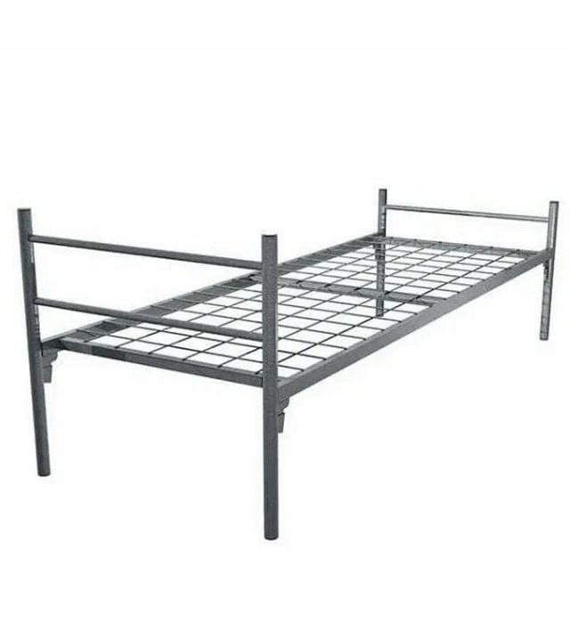 Металлический кровать