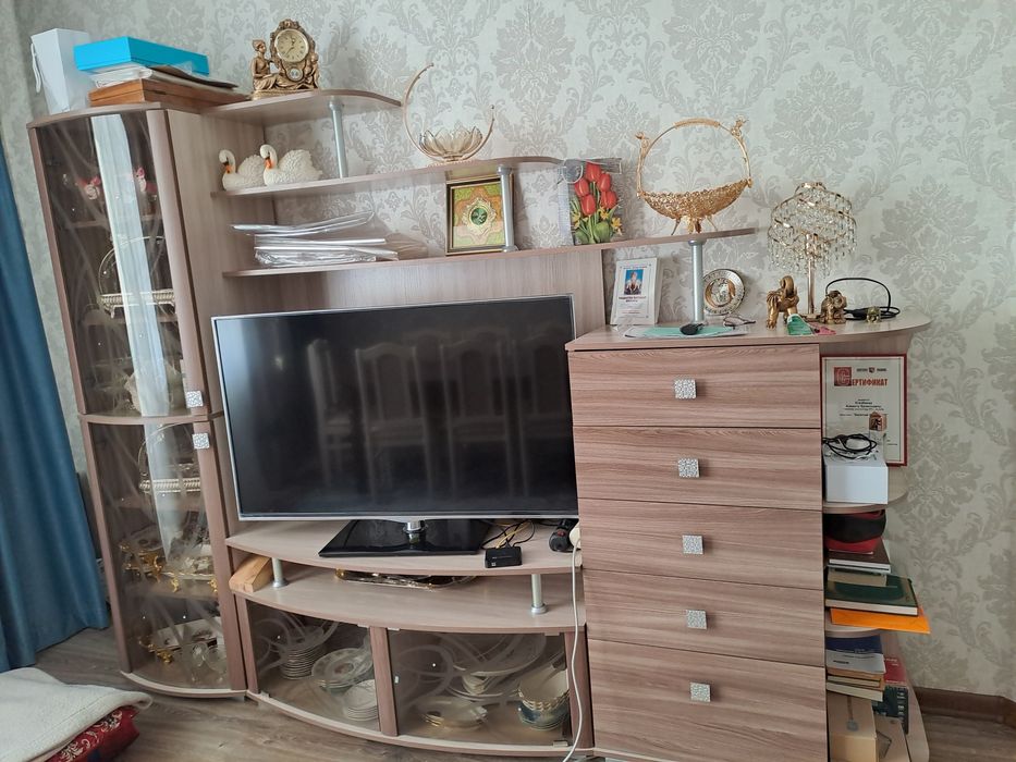 Продам  стол  в отличном состоянии