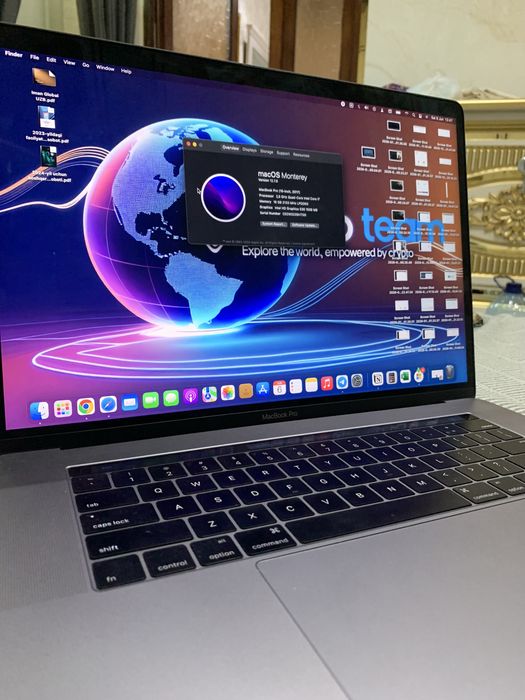 Macbook pro 2017 , 512 gb