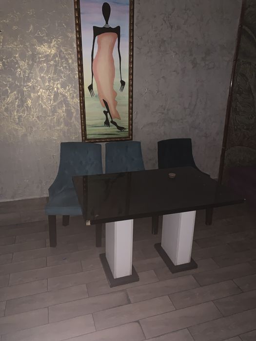 Диваны для заведение срочно