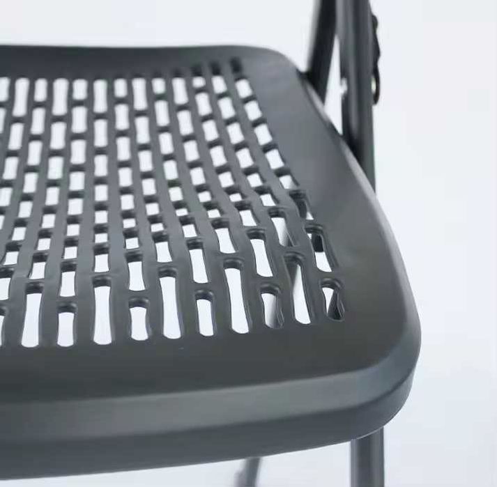 O‘quv markazi va maktablar uchun pyupiterli stullar