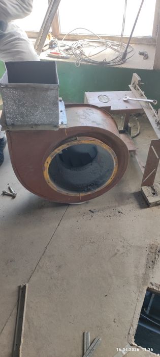 Продам вытяжку с воздуховодоми