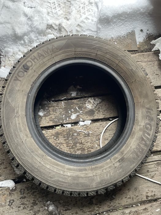 Шины зимние 3 штуки