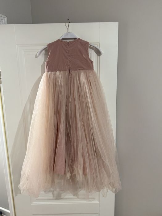 Продается нарядное платье