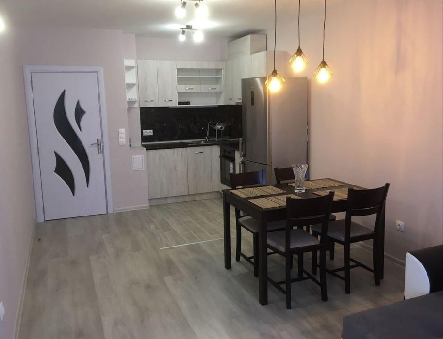 Дава се под наем Тристаен апартамент в София, Люлин 6 - 80 кв.м за 639 € - Снимка #1