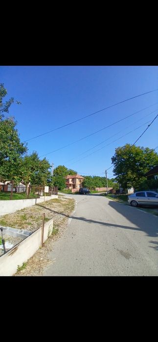 Vând casa în uriu județul Bistrița-Năsăud