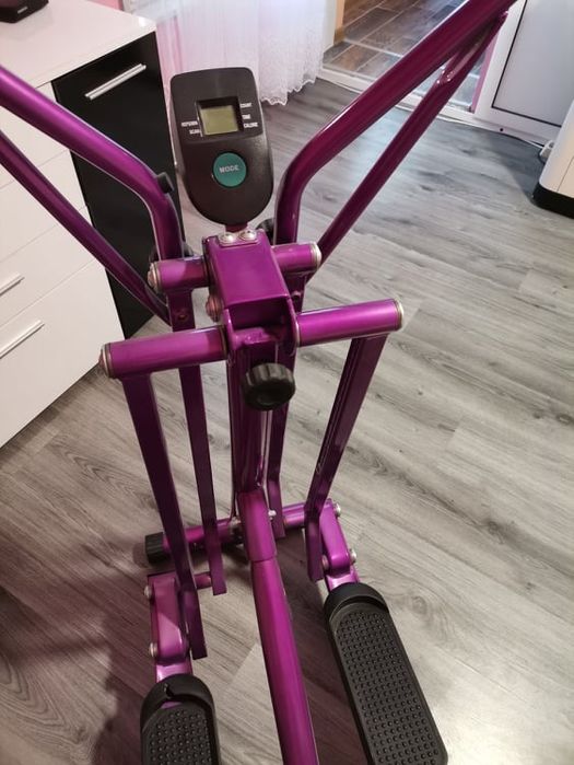 Продавам Кростренажор