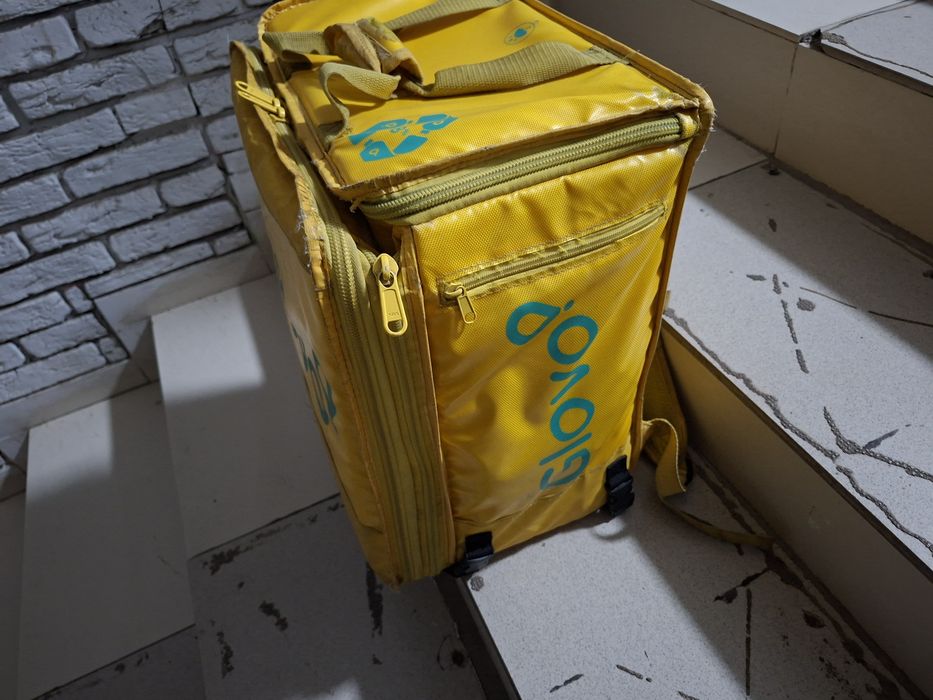 Продам термосумку Glovo