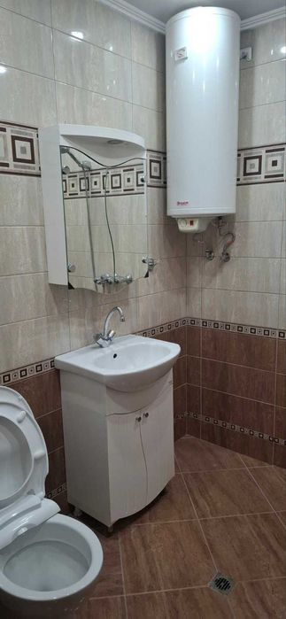 Дава се под наем Двустаен апартамент в Пловдив, Кючук Париж - 75 кв.м за 433.5 € - Снимка #8