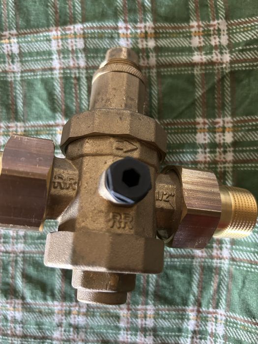 Regulator pt presiune apa