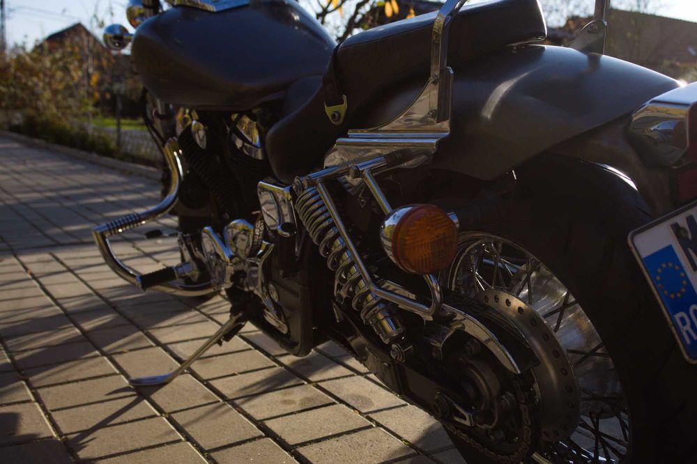Honda Shadow VT750 BlackWidow