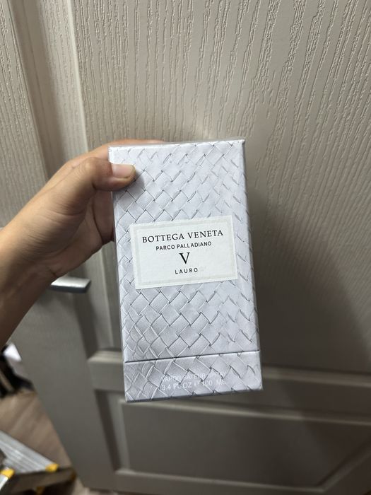 Bottega veneta  V lauro