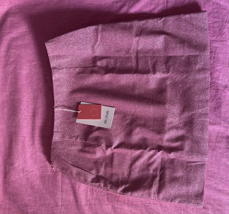 Fusta scurta cu sclipici