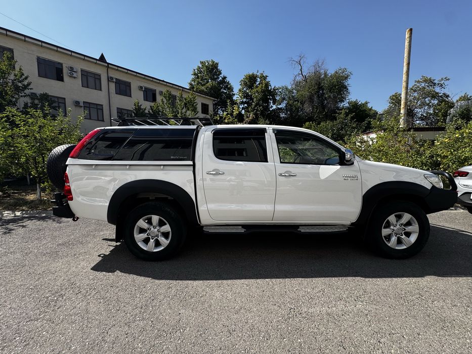 Toyota Hilux 2.7 AT (АКПП), Part-Time 4WD, 2014, полный обвес
