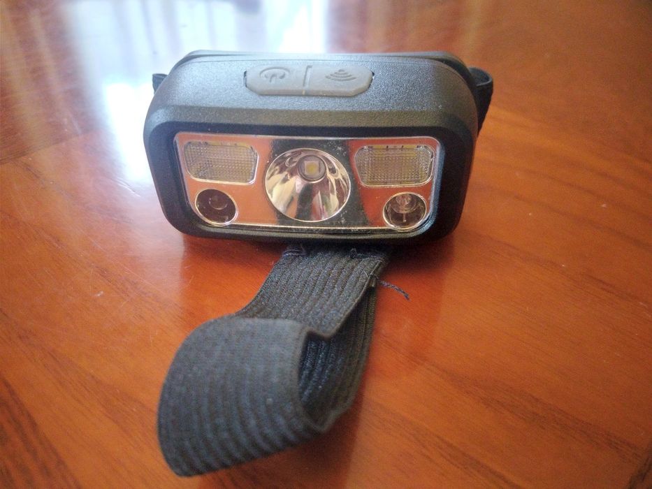 Монокуляры и фонарь. Рядом с Каргу.