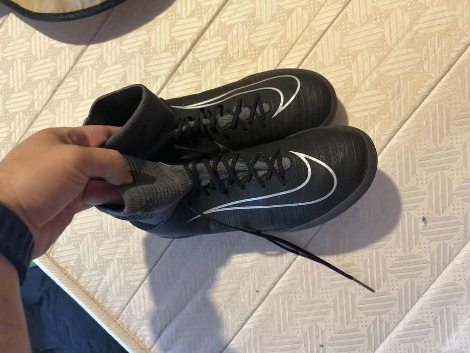 Ghete mercurial fotbal