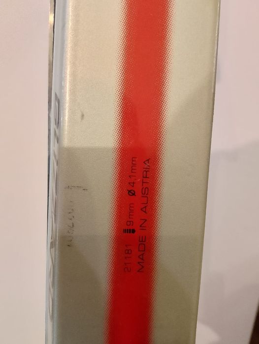 Продам лыжи Bizzard