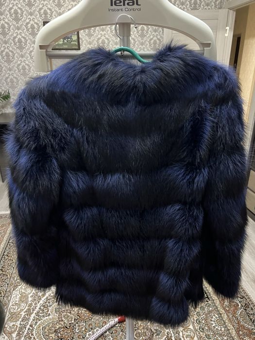 Натуральная шуба из меха енота