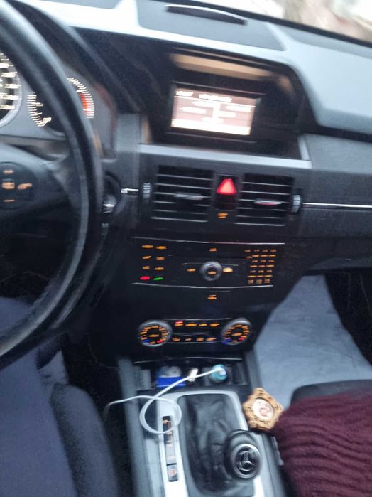 Se vinde MERCEDES-BENZ GLK din 2010, motor 2,2, 4x4, cu 170 CP