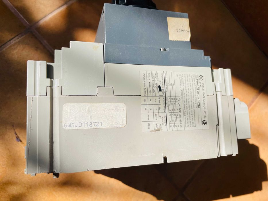 Intrerupator automat (disjunctor - usol) Compact NS160H - TM125D.