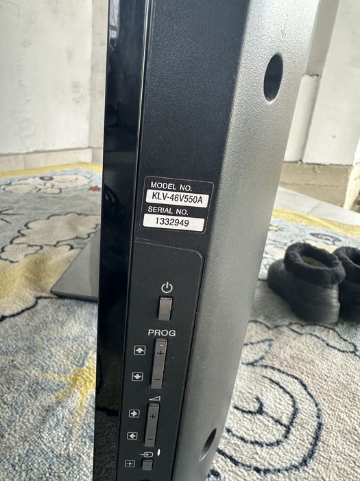 Телевизор LG диагональ 120см