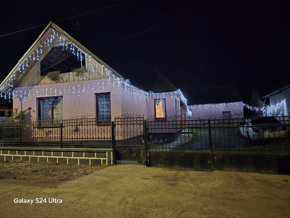 Ofer spre vânzare casa la 4 km de băile sărate Ocna mures