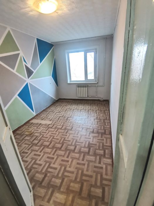 Продаётся 2-х ком кв-ра в 16 мкр дом 35