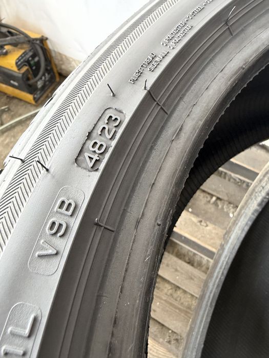 245/40/20 Bridgestone 2бр дот23