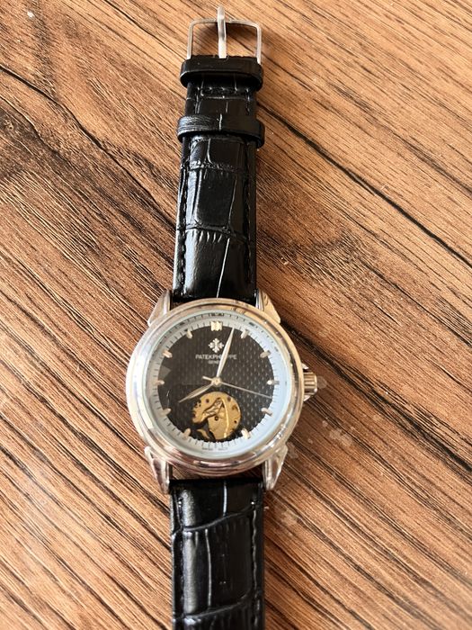 Часы ручные механические