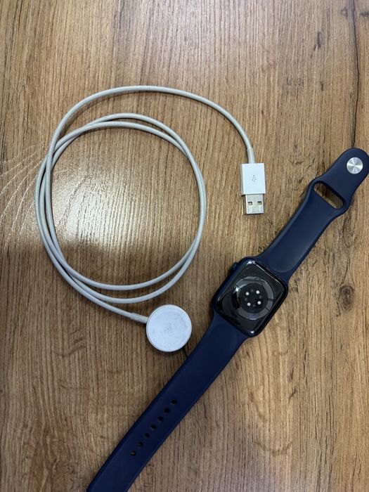 Apple iwatch 6 44mm в идеальном состоянии