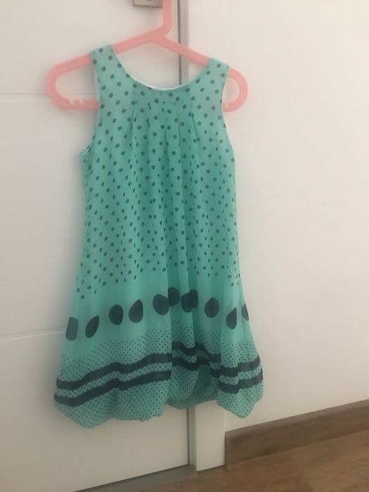 Детска рокля в зелено