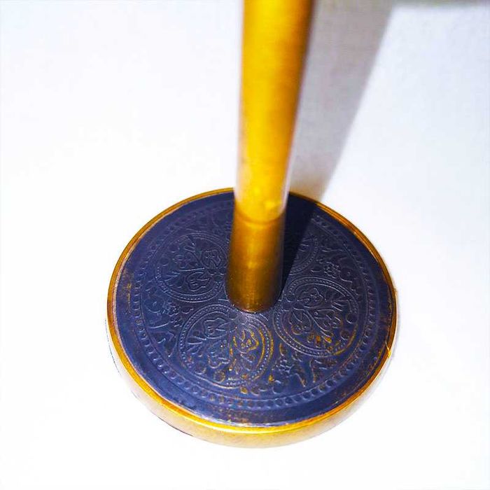 Бронзов часовник с ретро дизайн