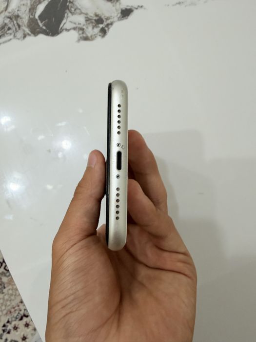 Iphone 11 акум 78% цвет белый