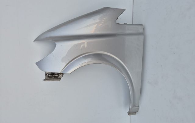 Aripa stanga Mercedes-Benz Vito W639