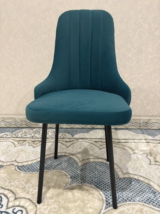 Продам новые стулья