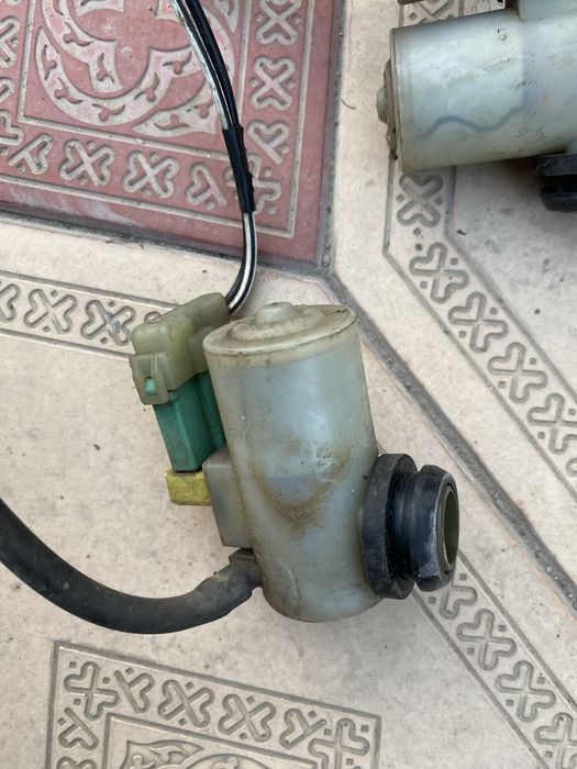 Моторчик омывателя Хонда Одисеи