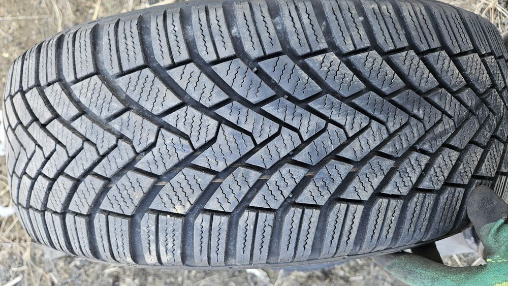 2бр гуми 205 55 16 континентал