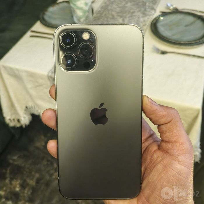 İ phone 12 pro Max ideal