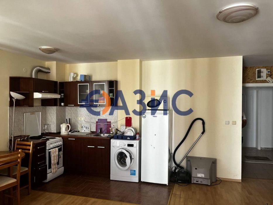 Продава се Двустаен апартамент в к.к. Елените - 74 кв.м за 676 €/кв.м - Снимка #12