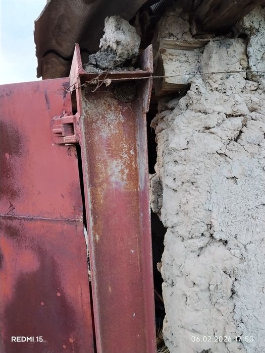 Darvoza sotila yoki metollomga  beriladi