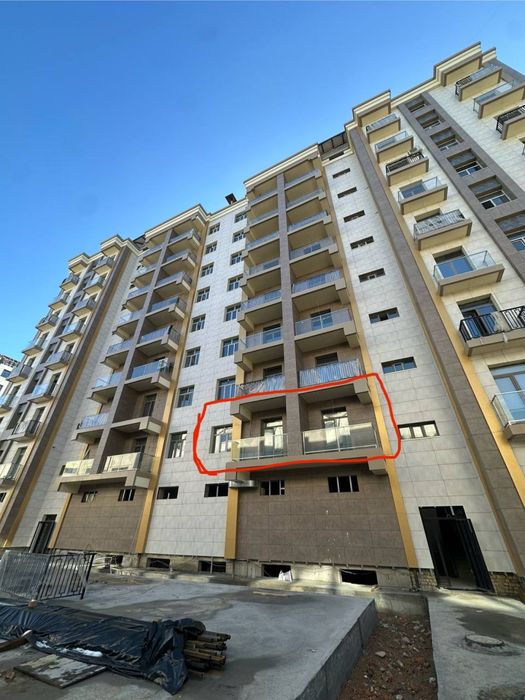 Срочно продаётся 3-комнатная квартира в новостройке