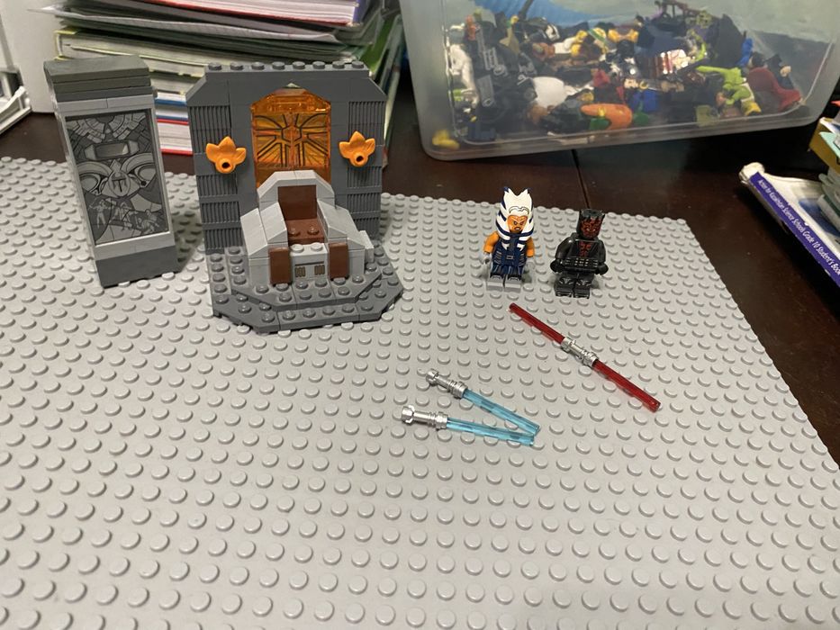 Коробка лего продам